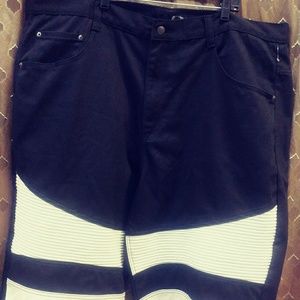 NWOT...Mens Shorts